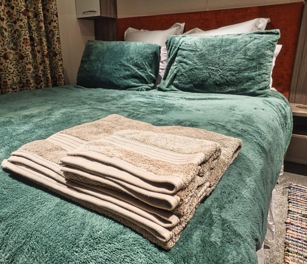 Bayfield Hotel Lamplugh Bagian luar foto